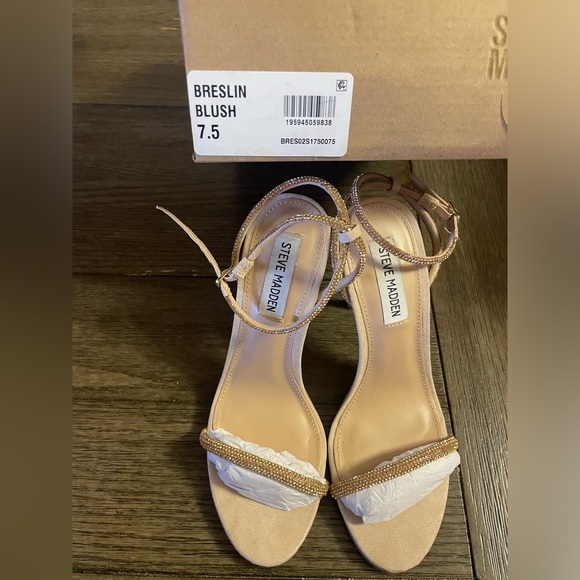 NEW STEVE MADDEN Breshlin Blush in 7.5 - Picture 9 of 10
